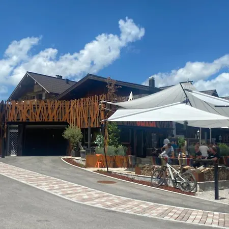 Hoagascht 플라차우